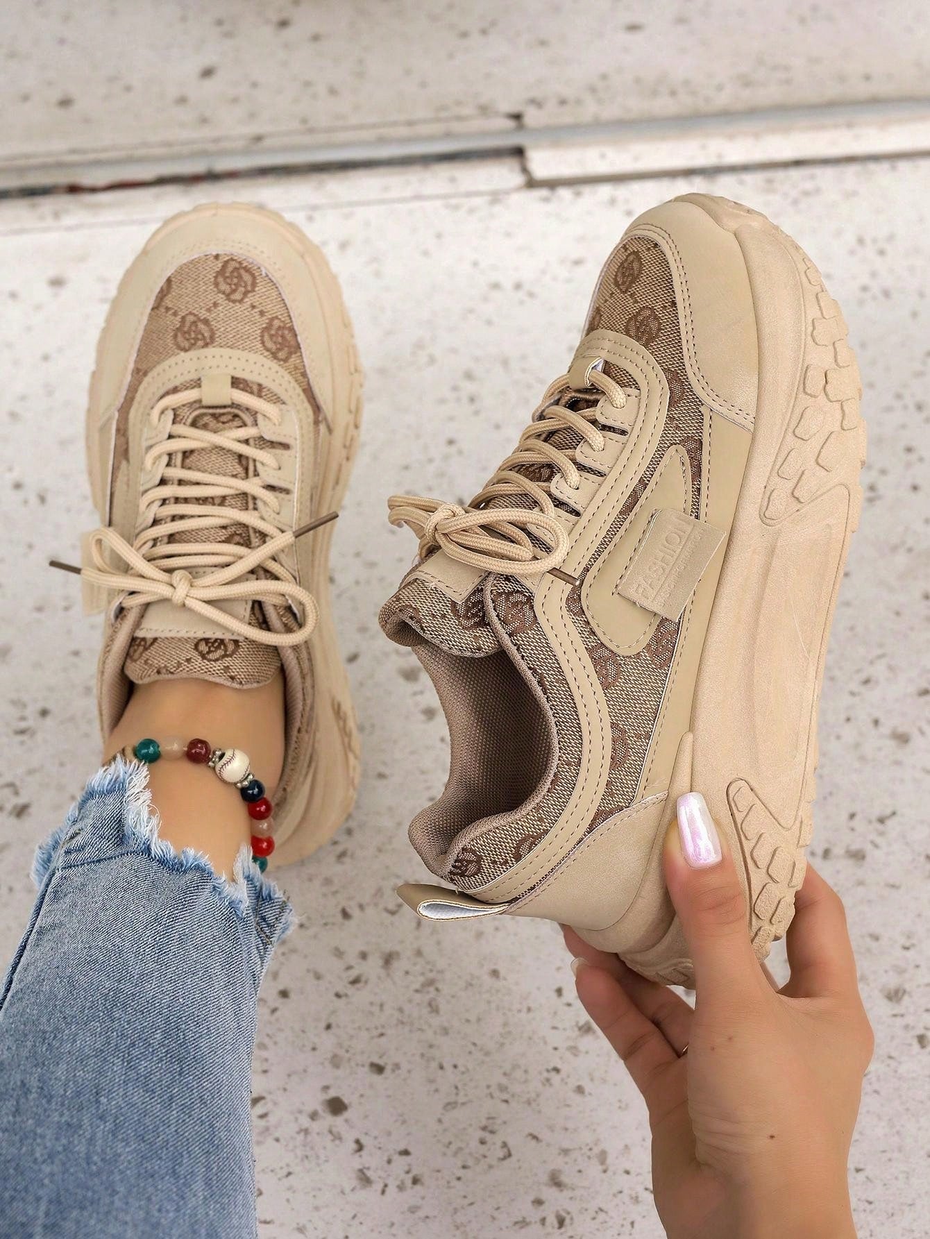 Kwiatowe Sneakersy Niskie dla Kobiet