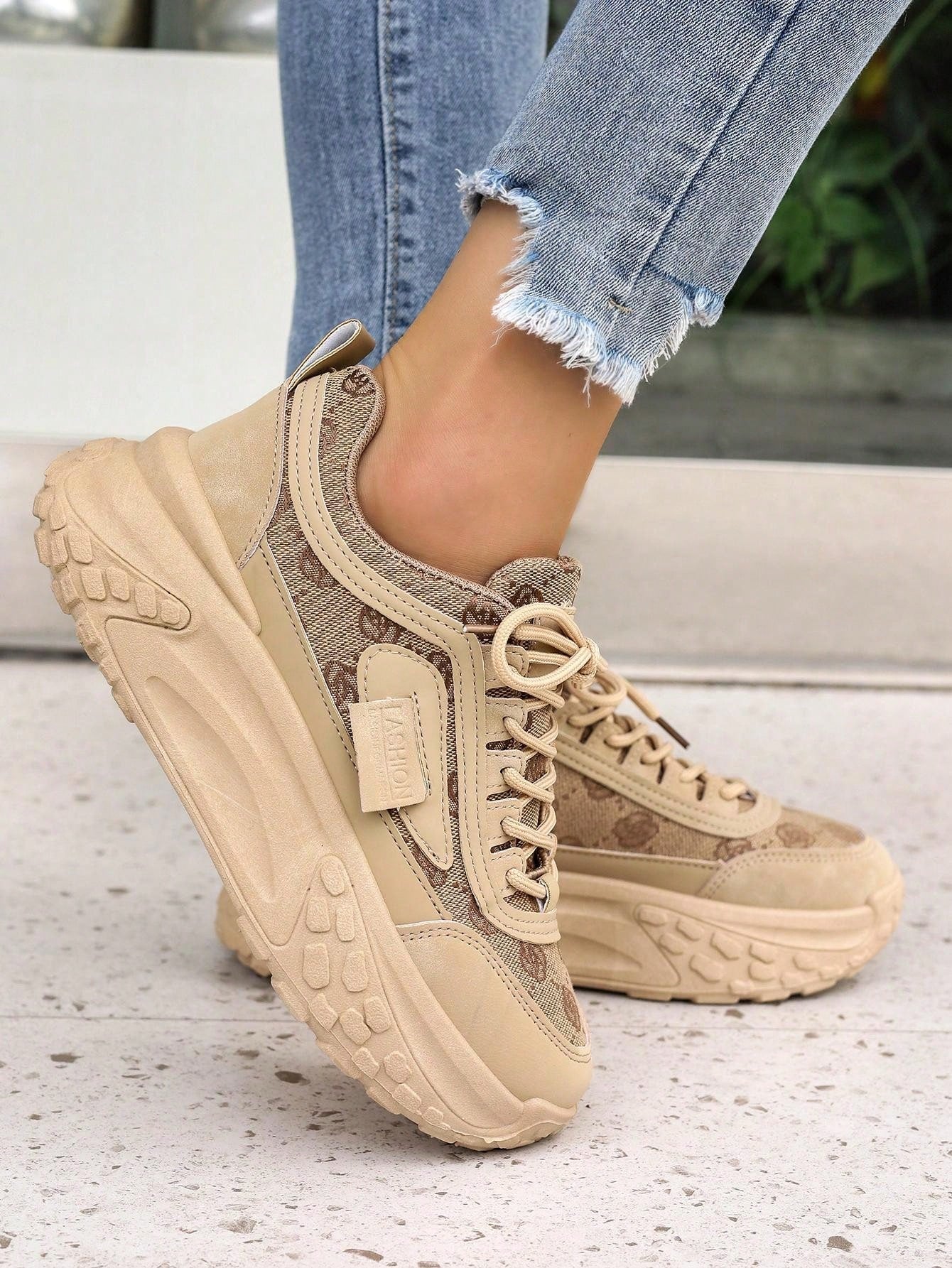 Kwiatowe Sneakersy Niskie dla Kobiet