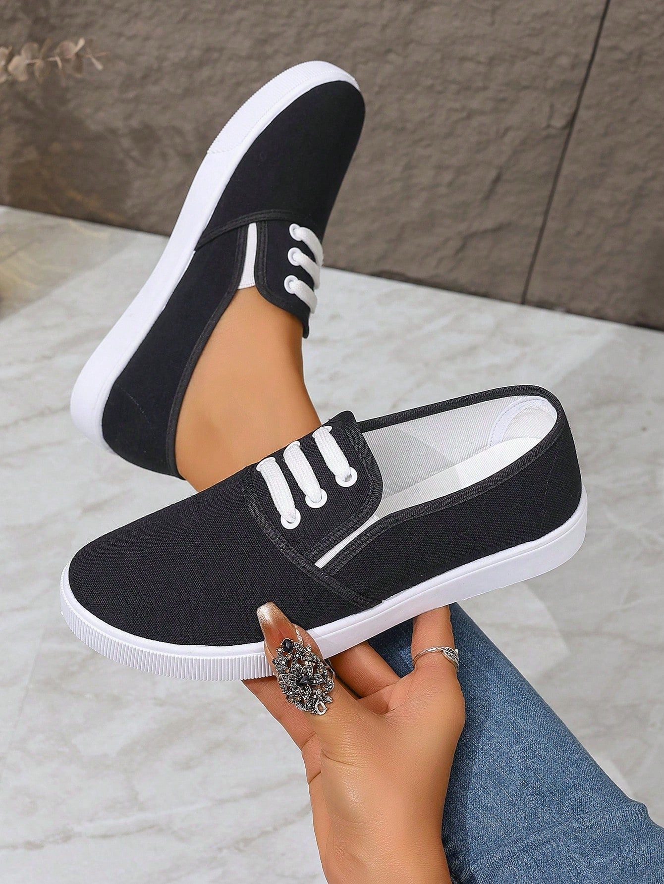 Sneakers z płótna