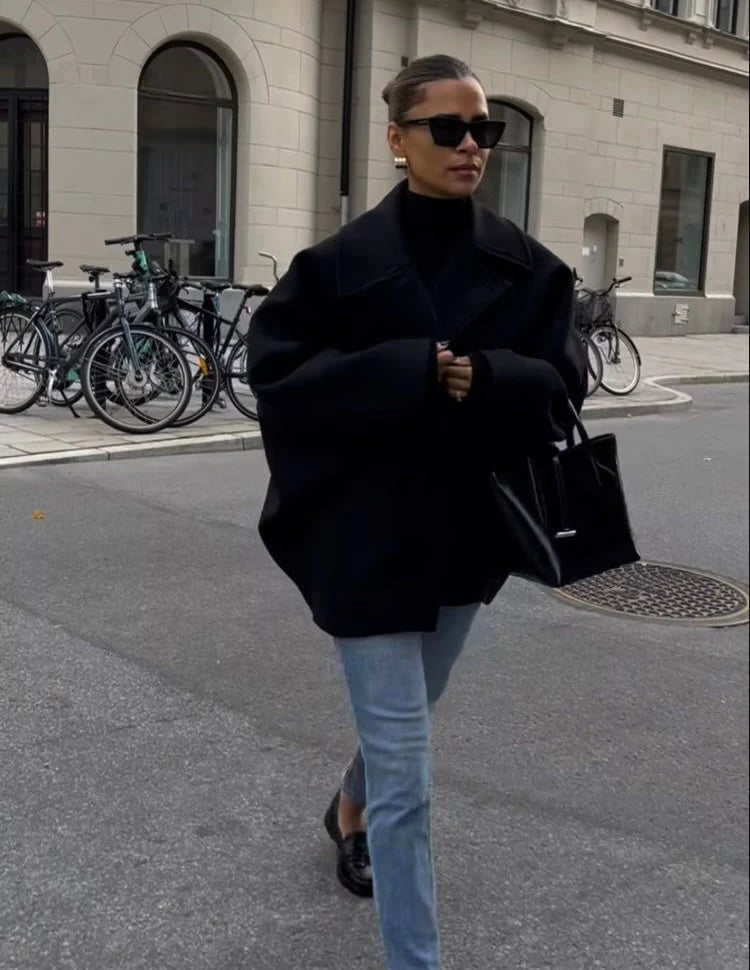 Scarlett/ Stylowy Oversize'owy Płaszcz Wełniany