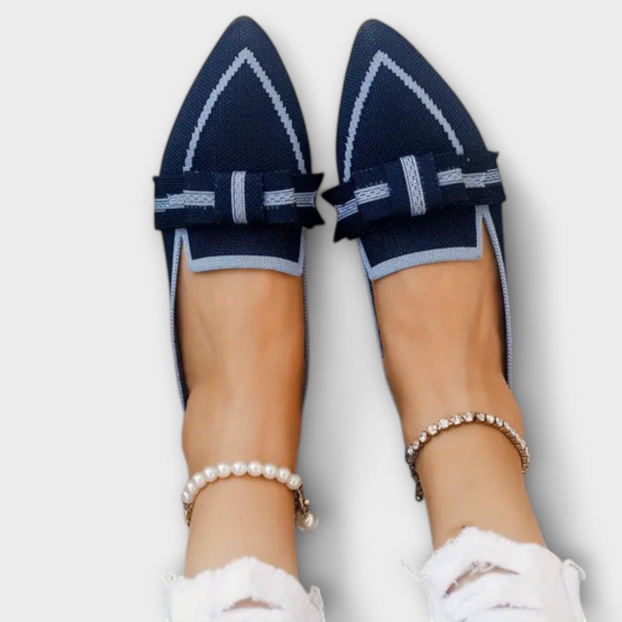 Stylowe Damskie Płaskie Buty z Wiązanym Motywem