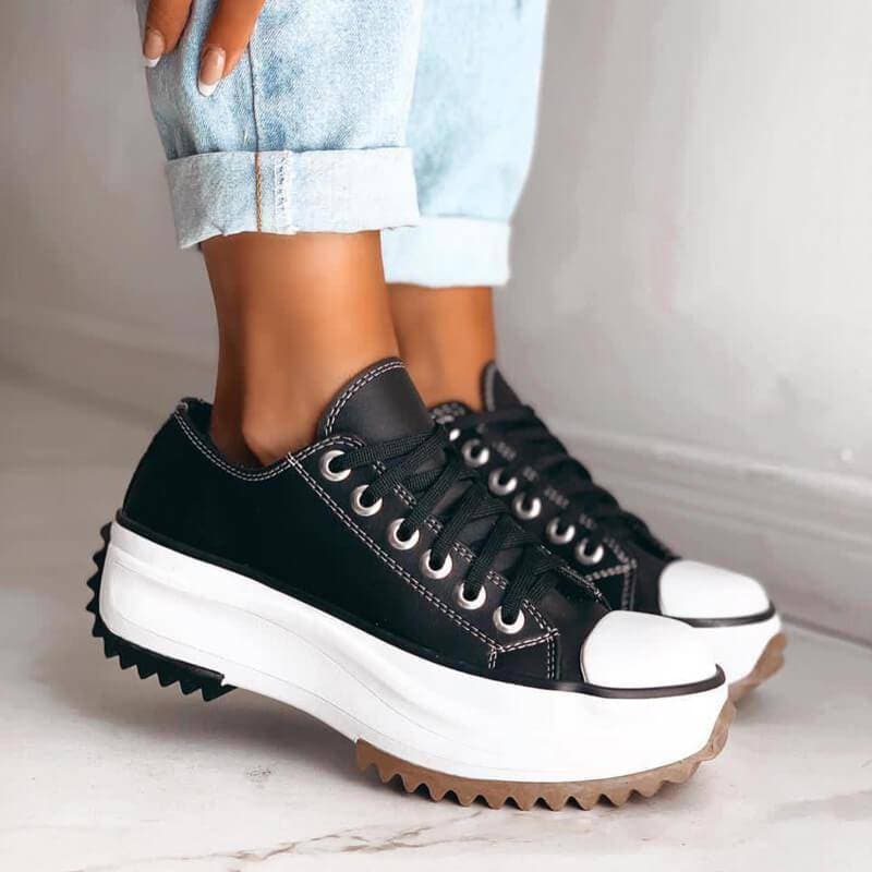 TranquilStride Sneakers na platformie