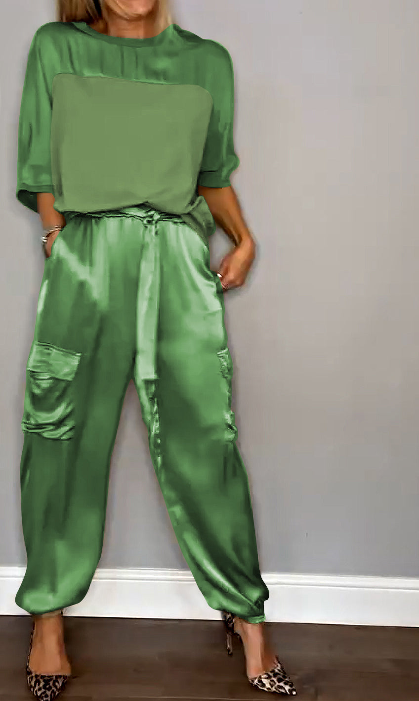 Satin Chic: Wysiłek Elegancji Zestaw Dwuczęściowy